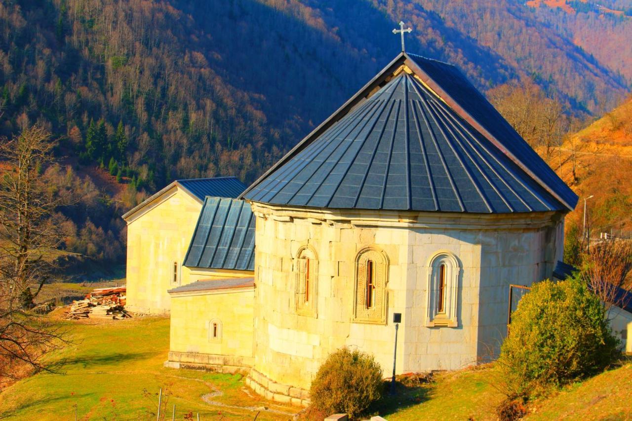 Guest House "Oasis" Khulo Экстерьер фото