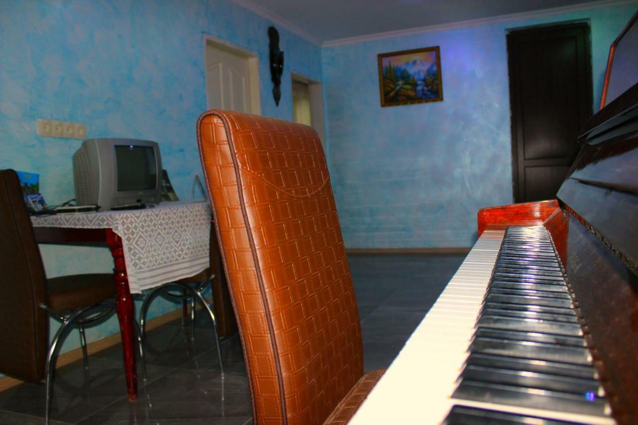 Guest House "Oasis" Khulo Экстерьер фото
